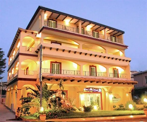 Hotel Rosa dei Venti Castelsardo 3*,