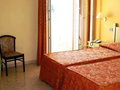 Hotel Rosa dei Venti Castelsardo 3*,