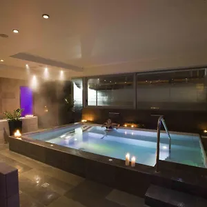 https://alisei-palace-hotel.riccione-hotels.org