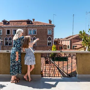 https://palazzo-san-luca.hotelinveneto.com